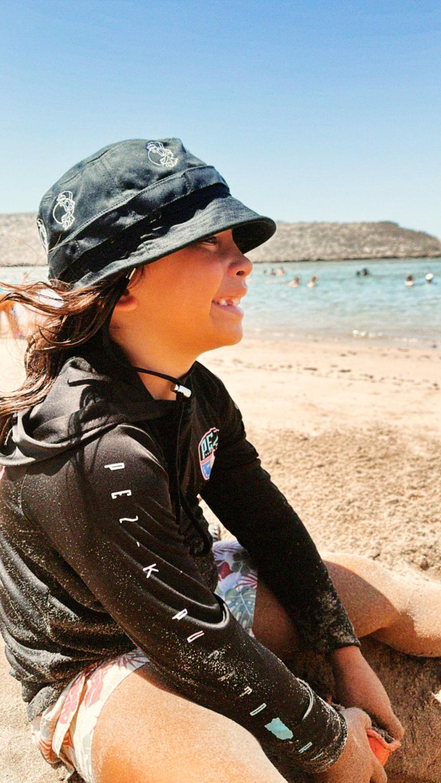 HAT DEPT. LOGO BUCKET HAT👒🦜🇵🇷