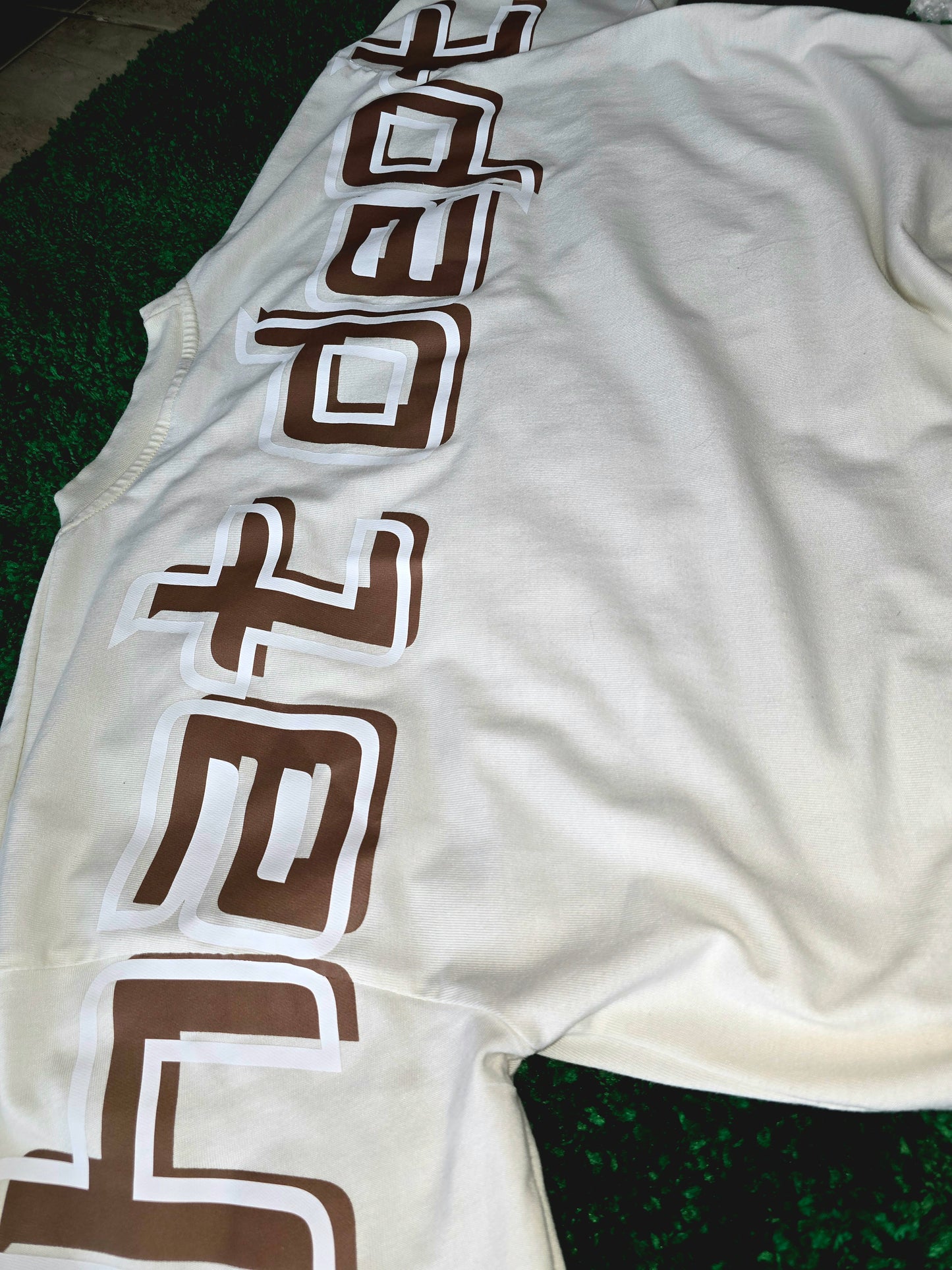 BIG FONT HAT DEPT. OVERSIZED T-SHIRT🟤⚪️